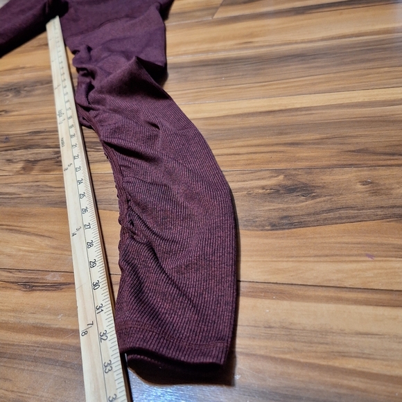 Alo Yoga Goddess Maroon Ruched Full Leggings Large Womens Active Gym Workout - Picture 5 of 6